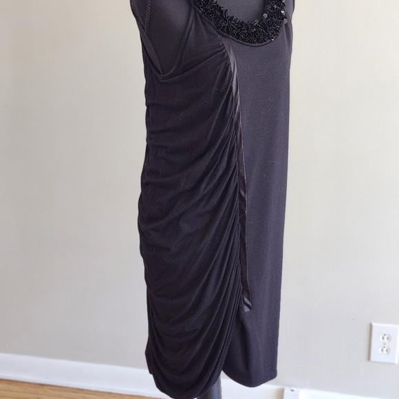 JULIENNE W Elegant Black Sleeveless Dress with Beaded Neckline and ruched Insert - Picture 2 of 5